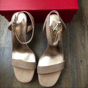 Kelly & Katie women’s Heels/pump size 6M